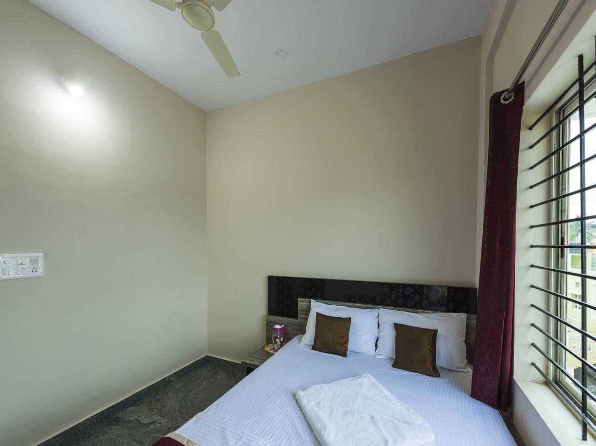 Oyo 9544 Hotel Crown Residency Mysore Exterior photo
